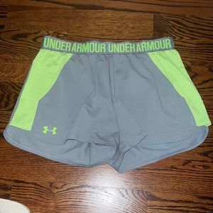 pocketless athletic shorts
